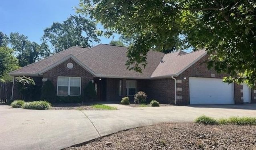 503 SW Tunbridge Dr, Bentonville, AR 72712 - 4 Beds, 3 Bath