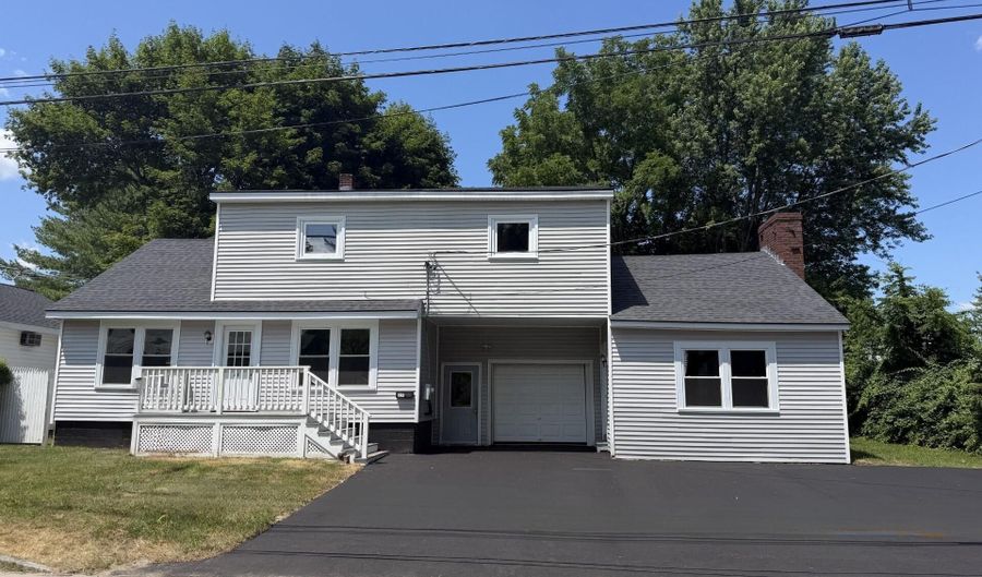 27 Flanders St, Auburn, ME 04210 - 4 Beds, 3 Bath