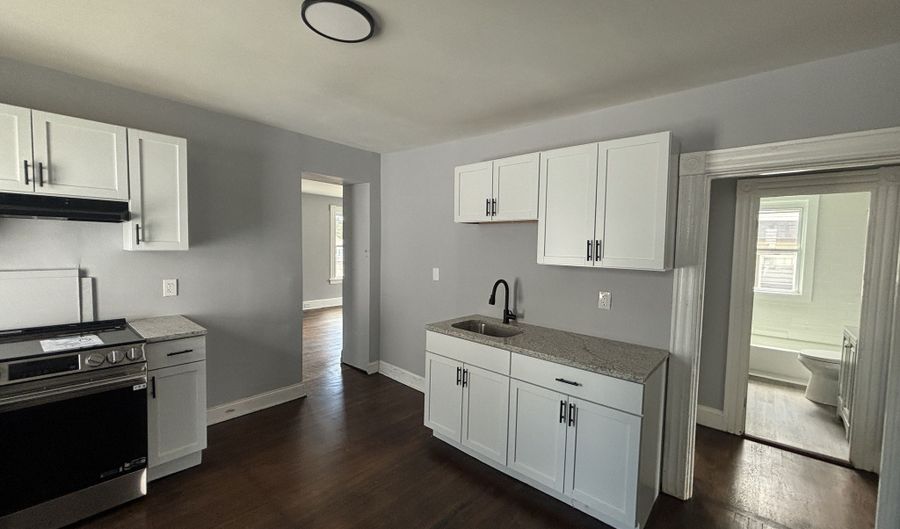 231 Goddard Ave 2Nd Floor, Bridgeport, CT 06610 - 2 Beds, 1 Bath
