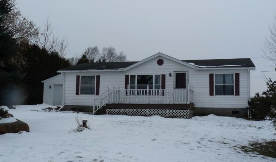 7067 Sayles Rd, Yale, MI 48097 - 3 Beds, 2 Bath