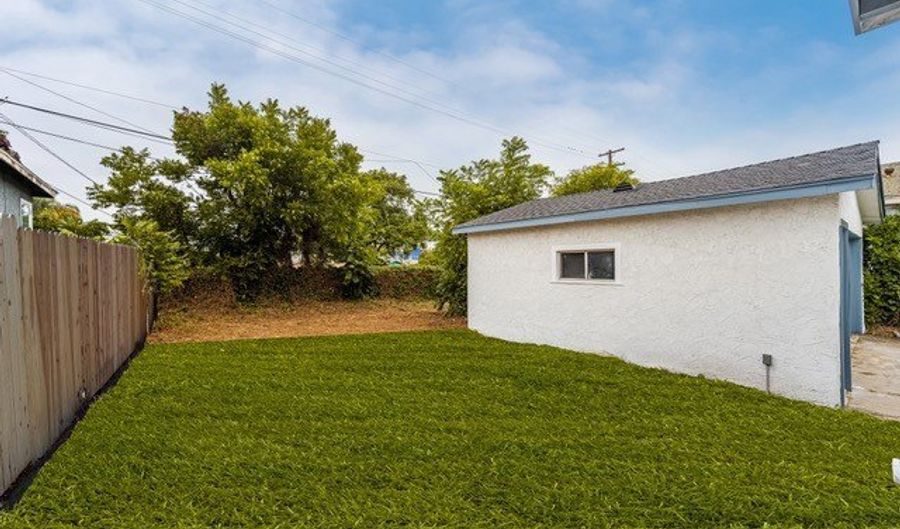 1307 W 104th, Los Angeles, CA 90044 - 5 Beds, 3 Bath