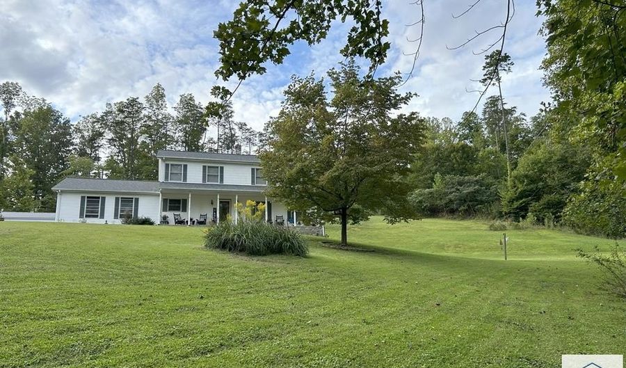 160 Colston Dr, Bassett, VA 24055 - 3 Beds, 3 Bath