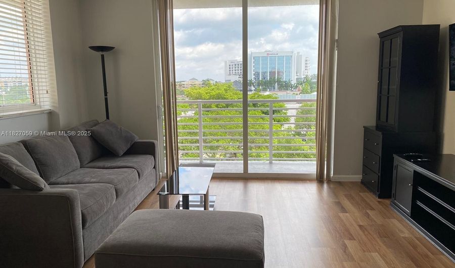 18800 NE 29th Ave 401, Aventura, FL 33180 - 1 Beds, 1 Bath