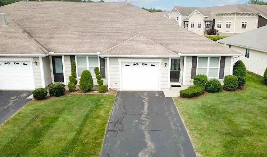 105 Village Green Cir, Coventry, RI 02816 - 2 Beds, 2 Bath