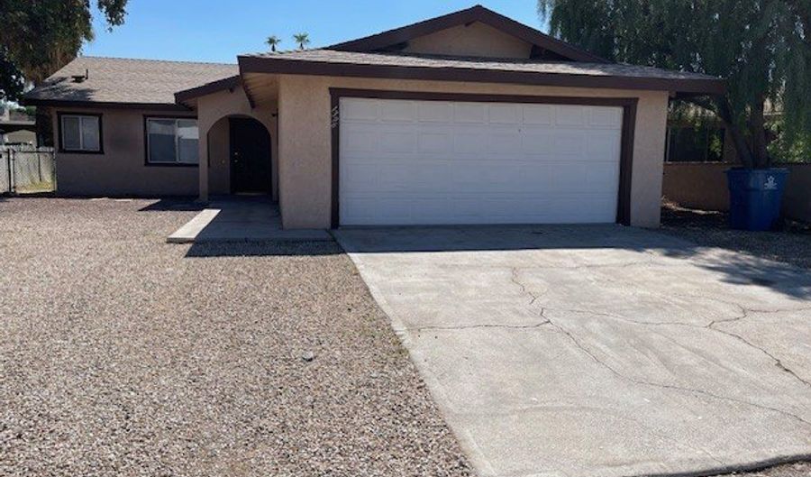 1396 Terrace Dr, Bullhead City, AZ 86442 - 3 Beds, 2 Bath