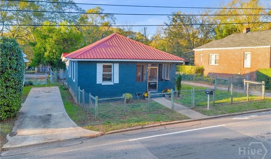 1376 Hancock Ave W, Athens, GA 30606 - 3 Beds, 2 Bath