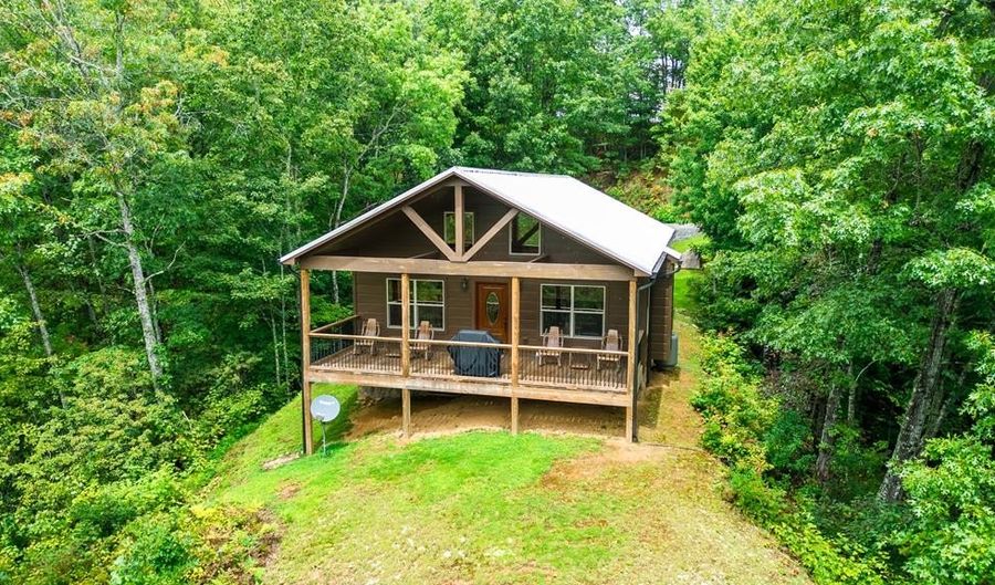 229 Whitetail Ridge Dr, Robbinsville, NC 28702 - 2 Beds, 2 Bath