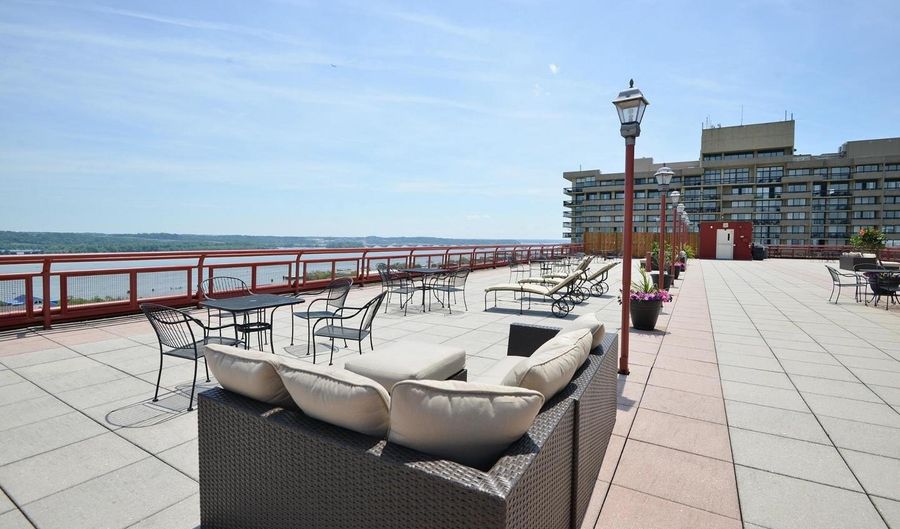 801 N PITT St N #1206, Alexandria, VA 22314 - 1 Beds, 1 Bath
