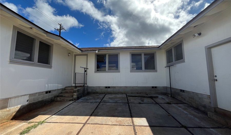 1849 Liliha St, Honolulu, HI 96817 - 3 Beds, 2 Bath