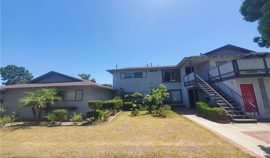 205 S Delano St 1, Anaheim, CA 92804 - 3 Beds, 2 Bath