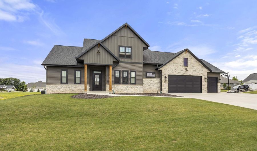 4295 BOUNTIFUL Ln, Appleton, WI 54913 - 5 Beds, 4 Bath