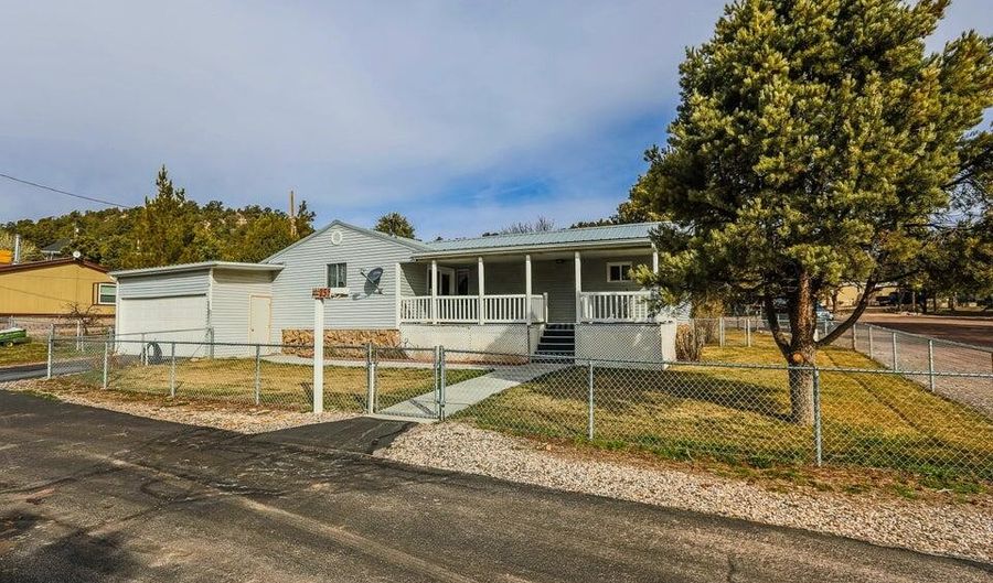 25 N Doc Holiday Ln, Central, UT 84722 - 2 Beds, 2 Bath