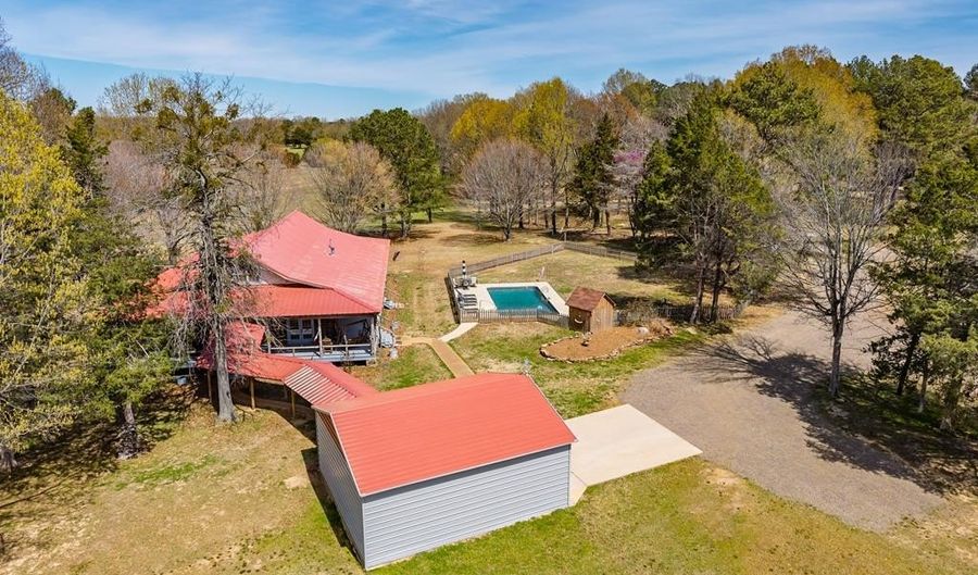 1320 Pine Lodge Rd, Batesville, MS 38606 - 4 Beds, 3 Bath