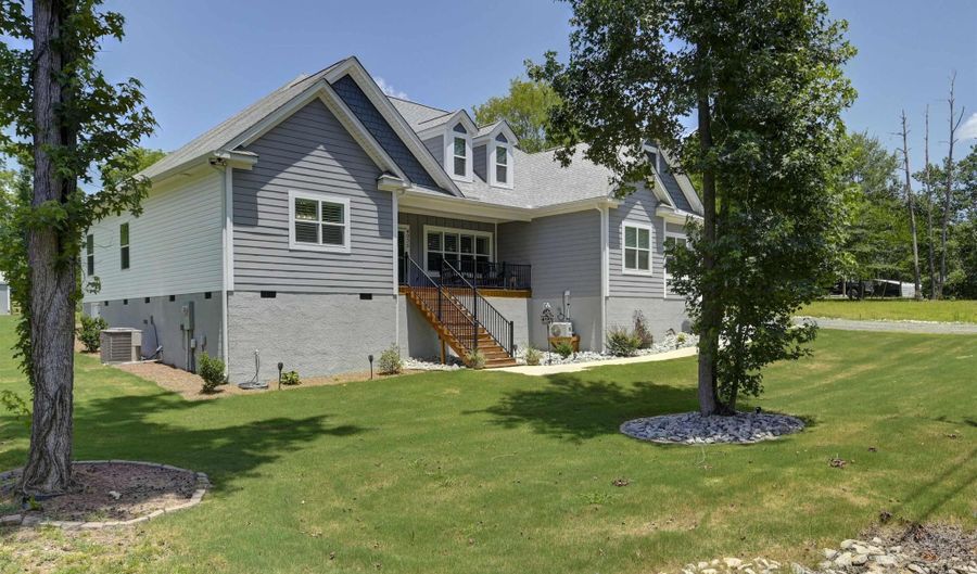 4035 Holley Ferry Rd, Leesville, SC 29070 - 4 Beds, 4 Bath