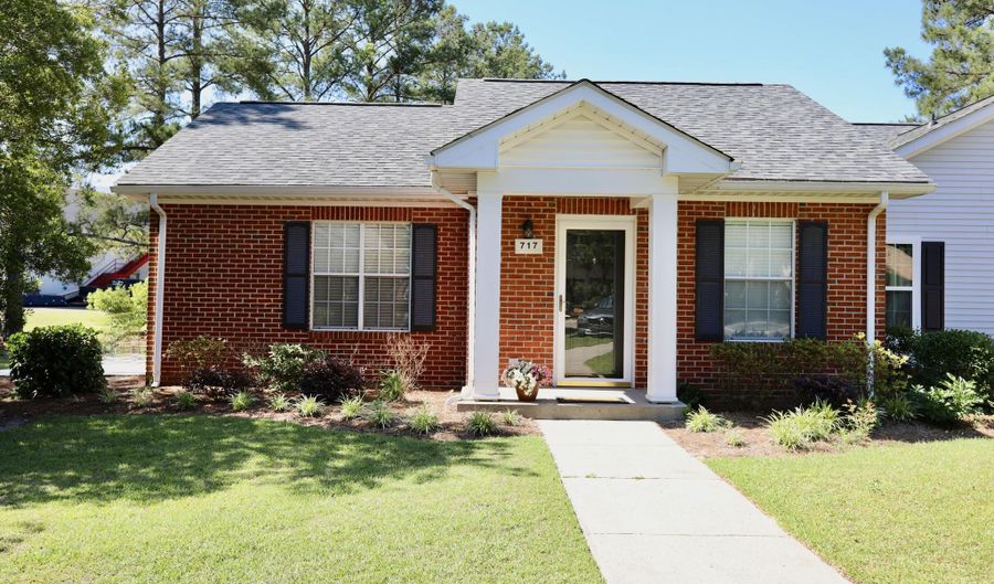 717 Chancery Ln, Aberdeen, NC 28315 - 2 Beds, 1 Bath
