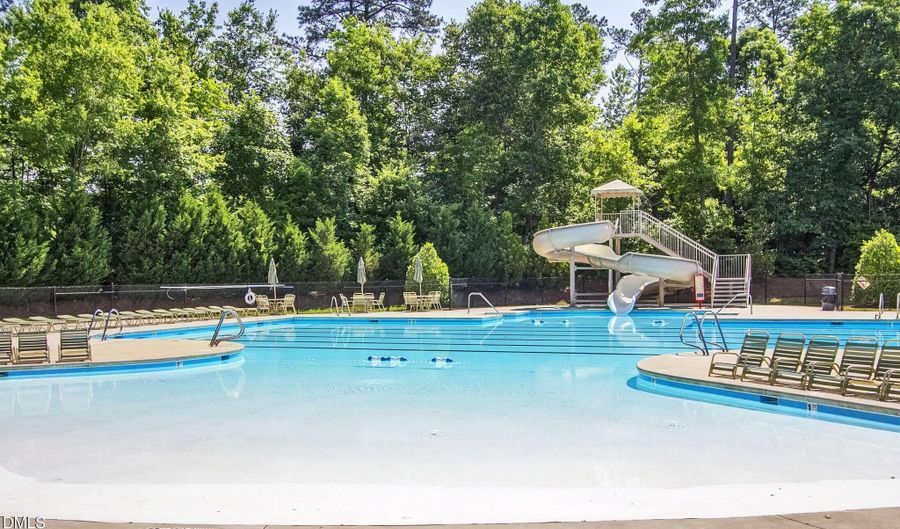 2631 Brighton Bluff Dr, Apex, NC 27539 - 5 Beds, 4 Bath