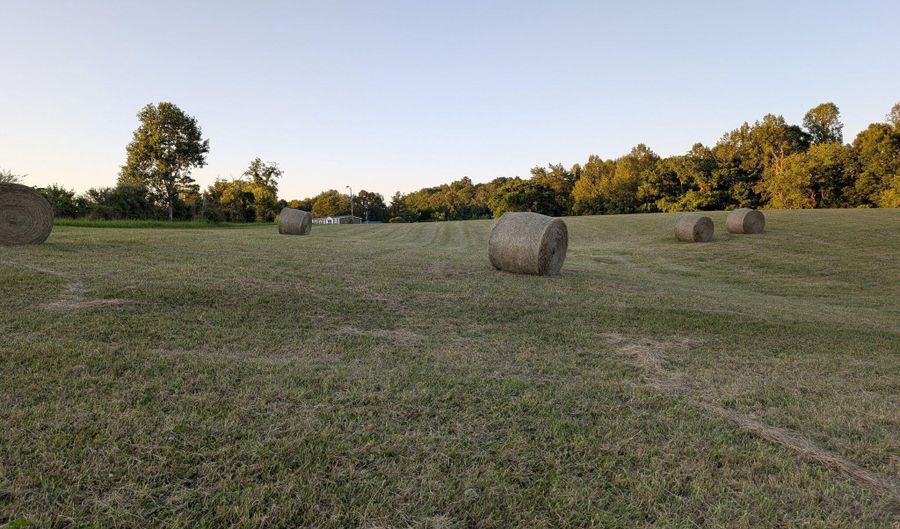 12195 Hwy 587, Beattyville, KY 41311 - 4 Beds, 2 Bath