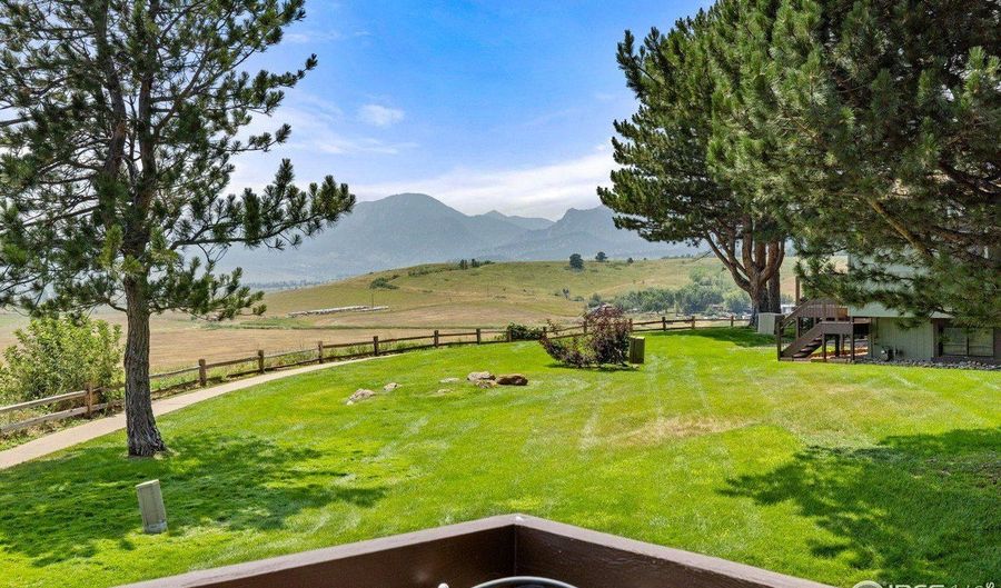 1624 Bradley Ct, Boulder, CO 80305 - 2 Beds, 2 Bath