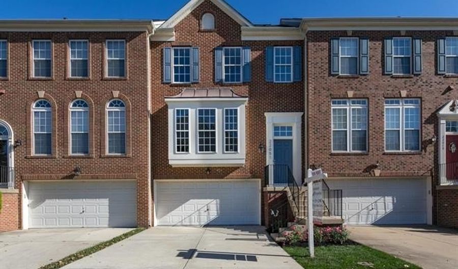 22051 CHELSY PAIGE Sq, Ashburn, VA 20148 - 3 Beds, 4 Bath