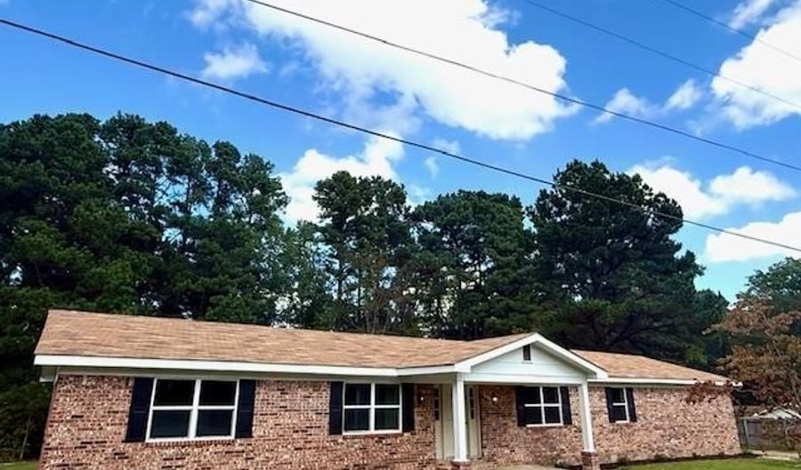 2 Western Hills Dr, Arkadelphia, AR 71923 - 4 Beds, 3 Bath