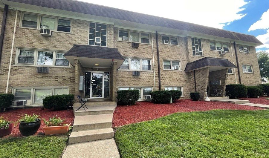 215 E Oak St, Addison, IL 60101 - 27 Beds, 0 Bath