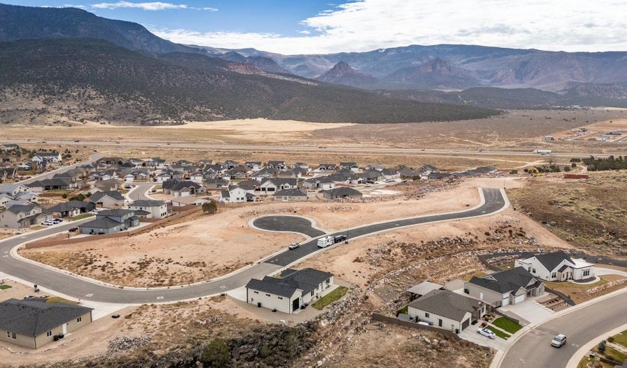 2180 S Bluff Dr, Cedar City, UT 84720 - 4 Beds, 2 Bath