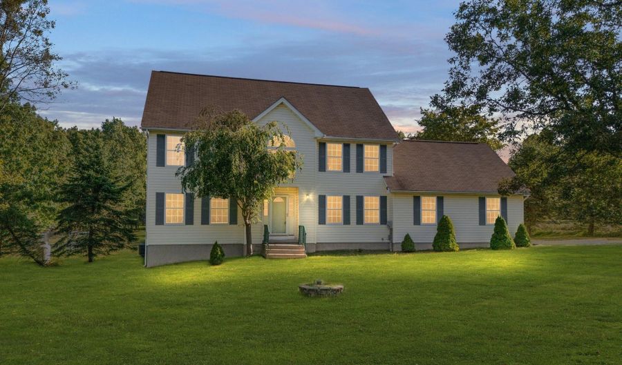 191 Winding Way, Albrightsville, PA 18210 - 4 Beds, 3 Bath