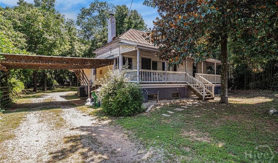 1455 E Broad St, Athens, GA 30601 - 5 Beds, 3 Bath