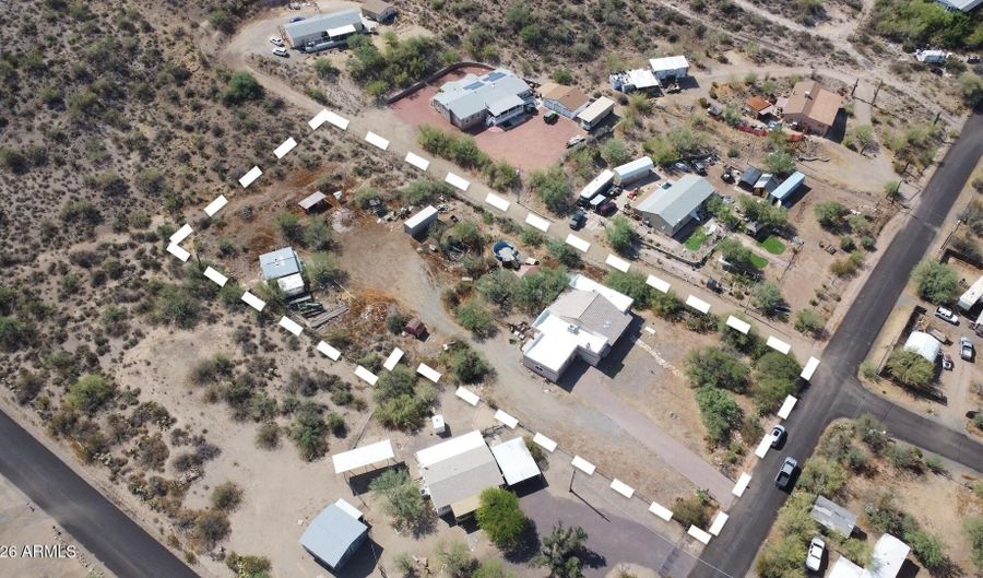 33651 S TOPAZ Rd, Black Canyon City, AZ 85324 - 4 Beds, 2 Bath