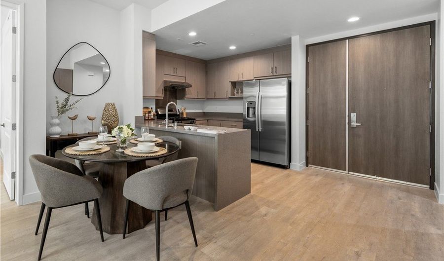 168 S Monterey St 502, Alhambra, CA 91801 - 2 Beds, 3 Bath