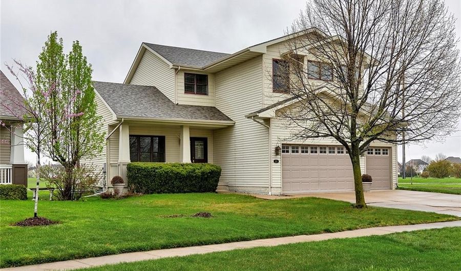 2426 NW Park Meadows Dr, Ankeny, IA 50023 - 4 Beds, 4 Bath