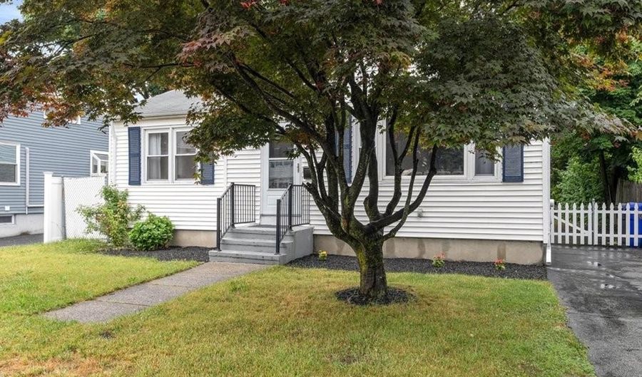 83 Vincent Ave, North Providence, RI 02904 - 2 Beds, 1 Bath