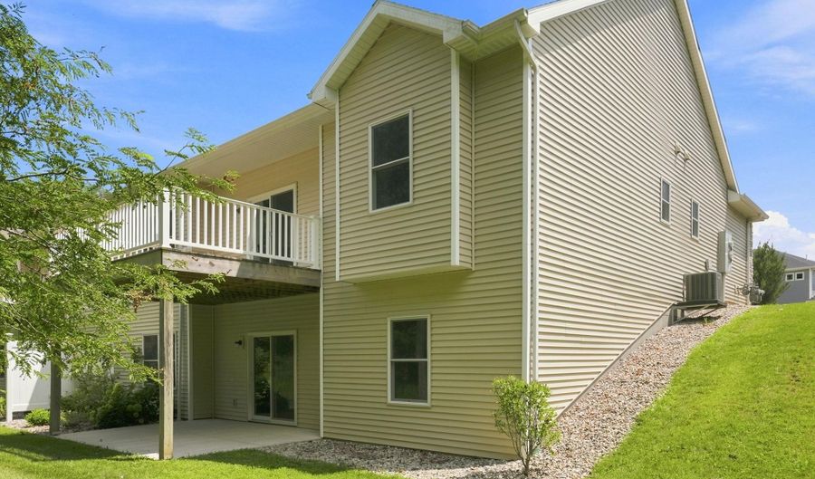 513 Williamson Cir, Angola, IN 46703 - 2 Beds, 2 Bath