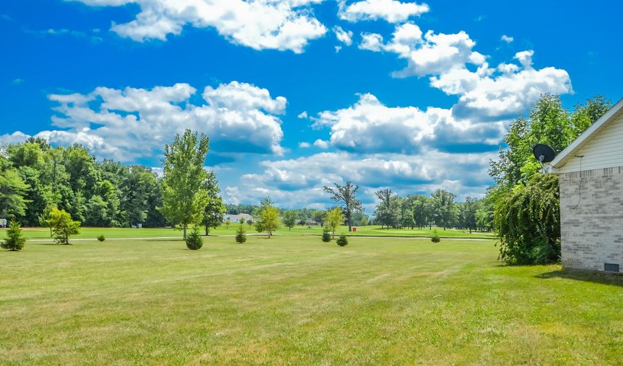 1190 E Case Blvd, Albany, IN 47320 - 3 Beds, 2 Bath