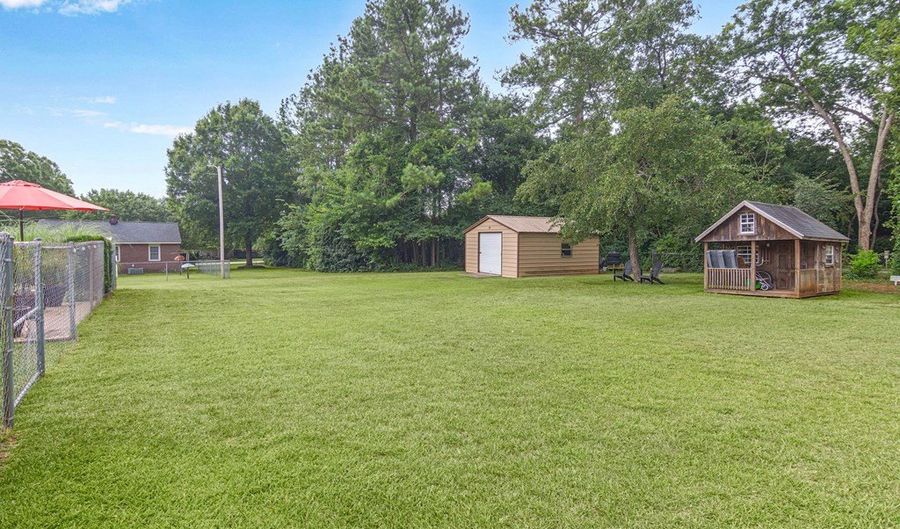 204 Byrnes Ave, Abbeville, SC 29620 - 3 Beds, 2 Bath