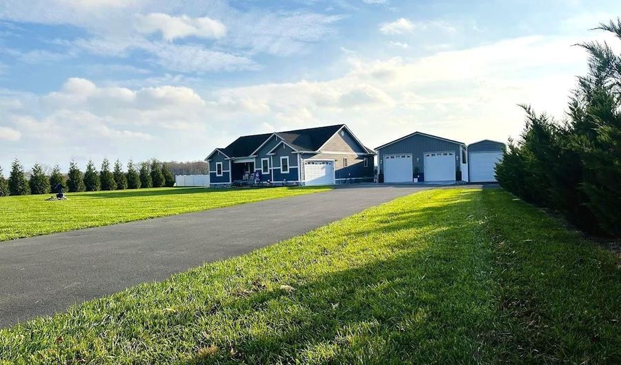 7082 CANNON Rd, Bridgeville, DE 19933 - 3 Beds, 2 Bath