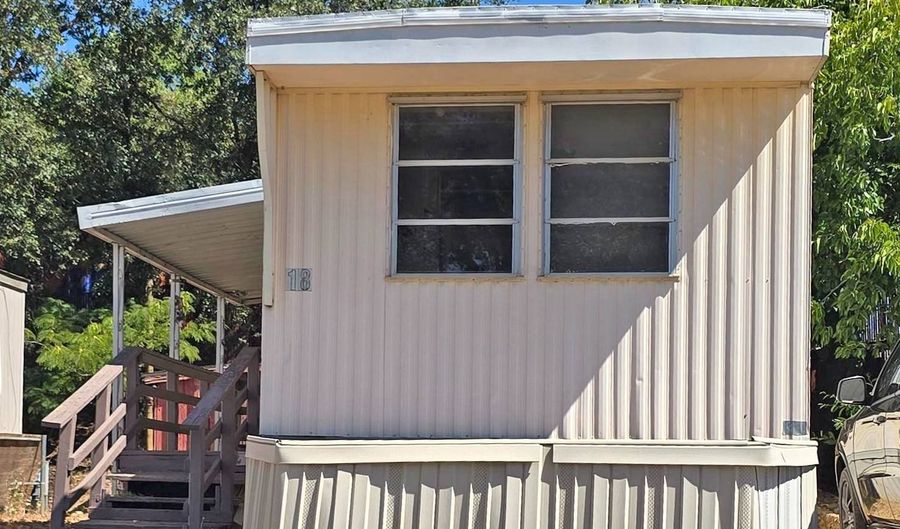 20480 River Valley Dr 18, Anderson, CA 96007 - 2 Beds, 1 Bath