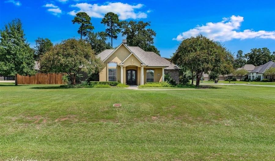 1200 Big Pine Key Ln, Benton, LA 71006 - 5 Beds, 4 Bath
