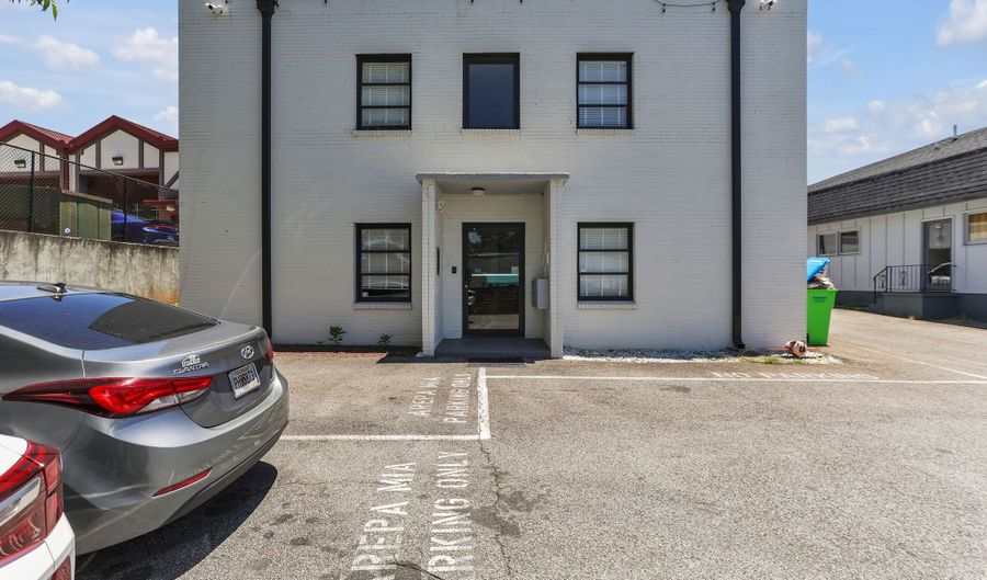 10 N Clarendon Avenue Unit Suite B, Avondale Estates, GA 30002 - 0 Beds, 0 Bath