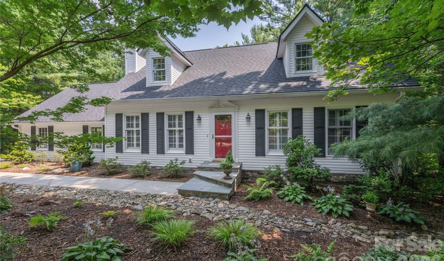 26 Moriah Ln, Asheville, NC 28803 - 3 Beds, 3 Bath