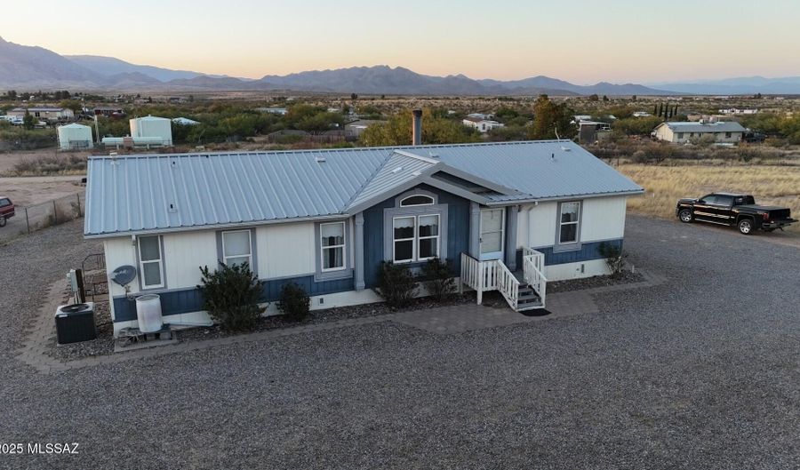 590 N Warren Rd, Benson, AZ 85602 - 3 Beds, 2 Bath