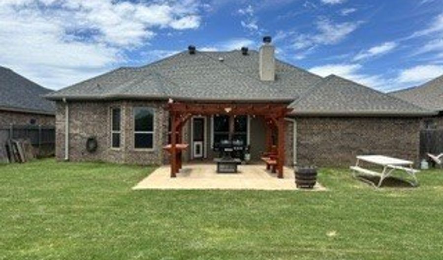7065 Mcleod Dr, Abilene, TX 79602 - 3 Beds, 2 Bath