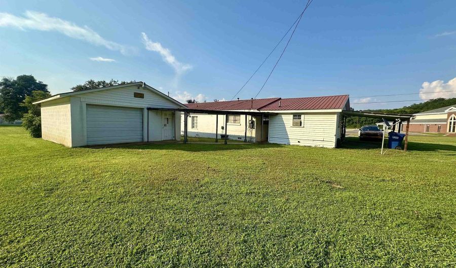 2910 OLD GADSDEN Hwy, Anniston, AL 36206 - 3 Beds, 1 Bath