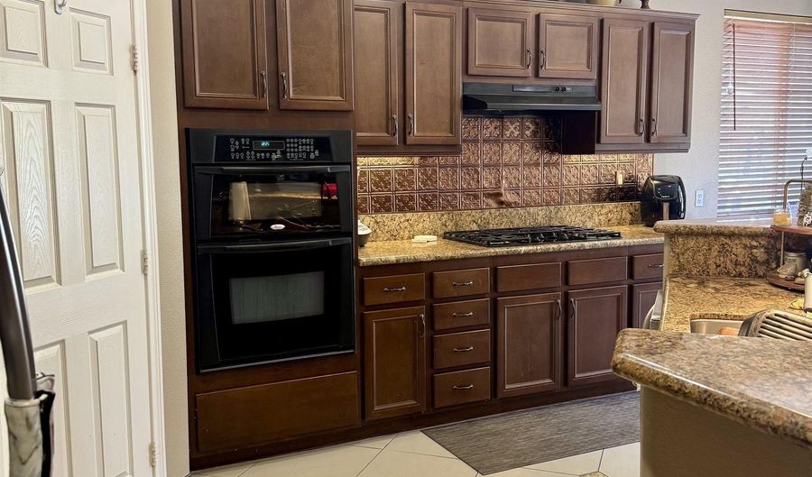 1120 Parkview Dr, Oceanside, CA 92057 - 4 Beds, 4 Bath