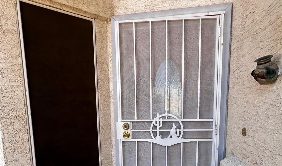1631 N Garrett Dr, Chandler, AZ 85225 - 4 Beds, 3 Bath
