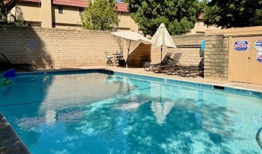 5291 Colodny Dr 5, Agoura Hills, CA 91301 - 2 Beds, 3 Bath