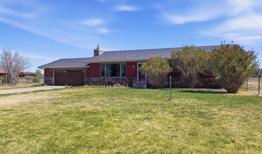 12 Marquette Dr, Cody, WY 82414 - 3 Beds, 2 Bath