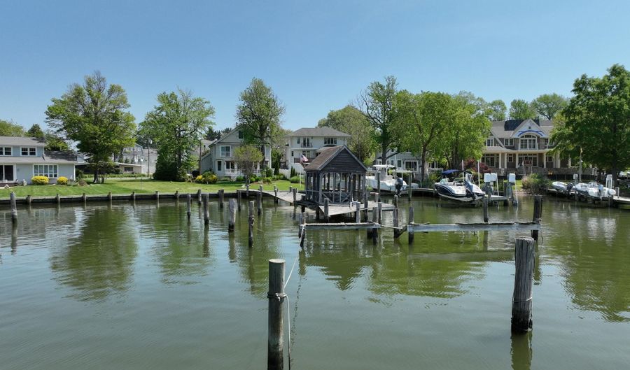 48 E LAKE Dr, Annapolis, MD 21403 - 0 Beds, 0 Bath