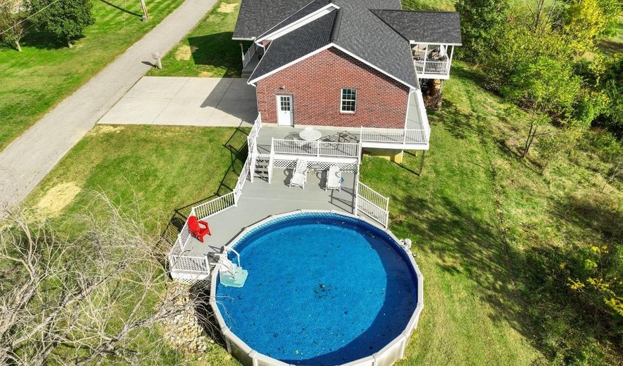 103 Lucas Ln, Aurora, IN 47001 - 4 Beds, 3 Bath