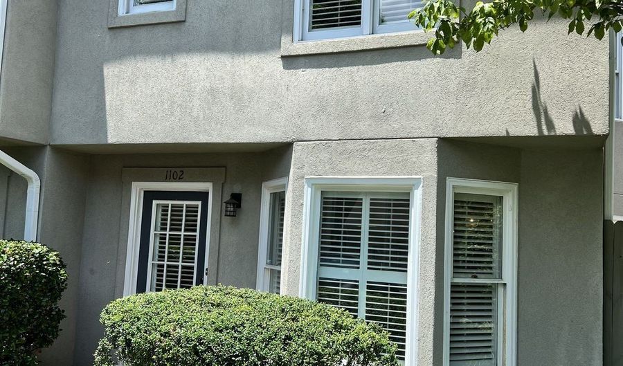 1102 Defoors Lndg NW, Atlanta, GA 30318 - 2 Beds, 3 Bath